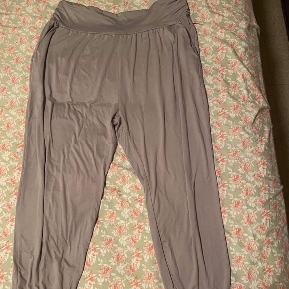 Sweat pants - Picture 1 of 3